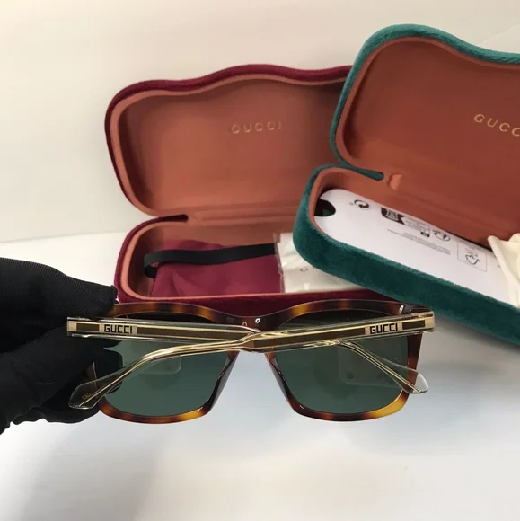 New - 💯 originalGucci Green Rectangular Men's Sunglasses GG0558S 003